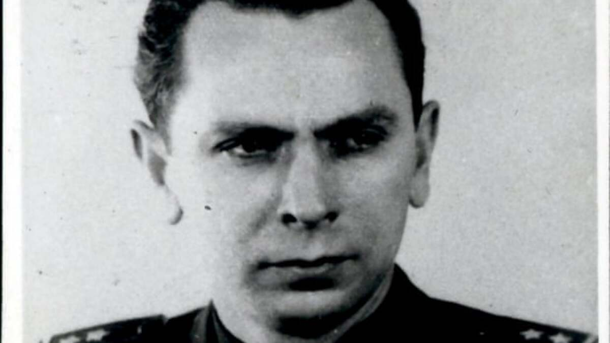 Михал Голеневский работал сразу на три разведки.