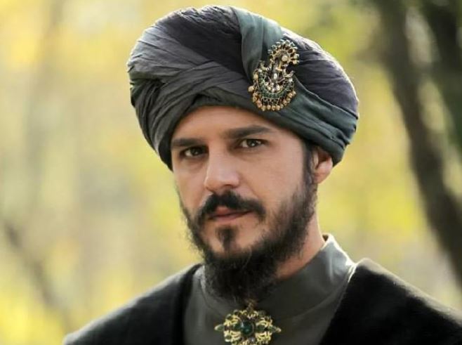 В какой серии «Великолепного века» погибнет шехзаде Мустафа сын султана Сулеймана I